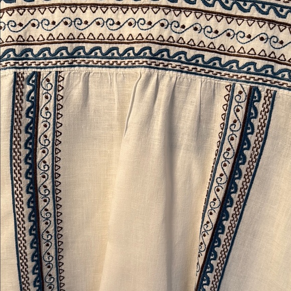 Johnny Was Embroidered White linen with Floral Accents - Picture 6 of 7